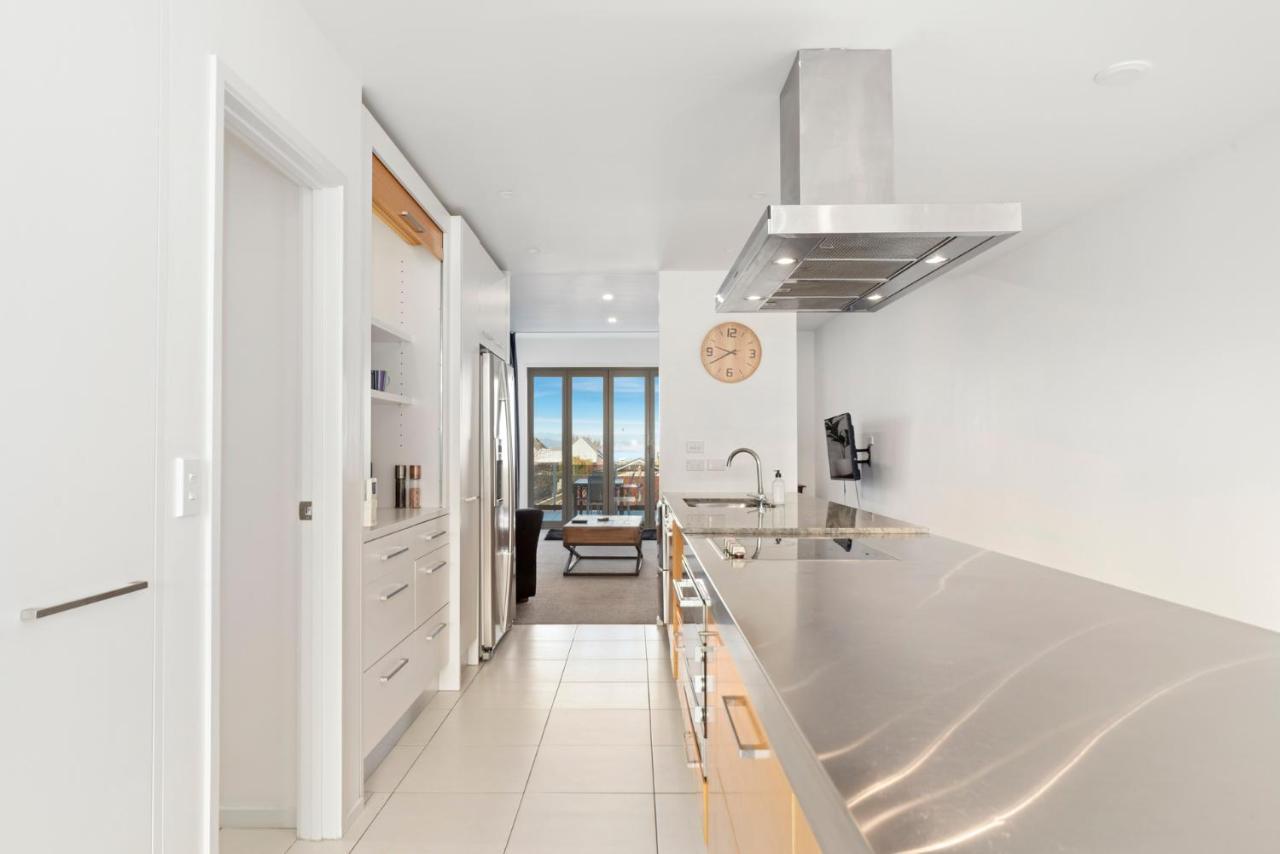 Lakeview Luxury - Taupo Holiday Apartment ภายนอก รูปภาพ