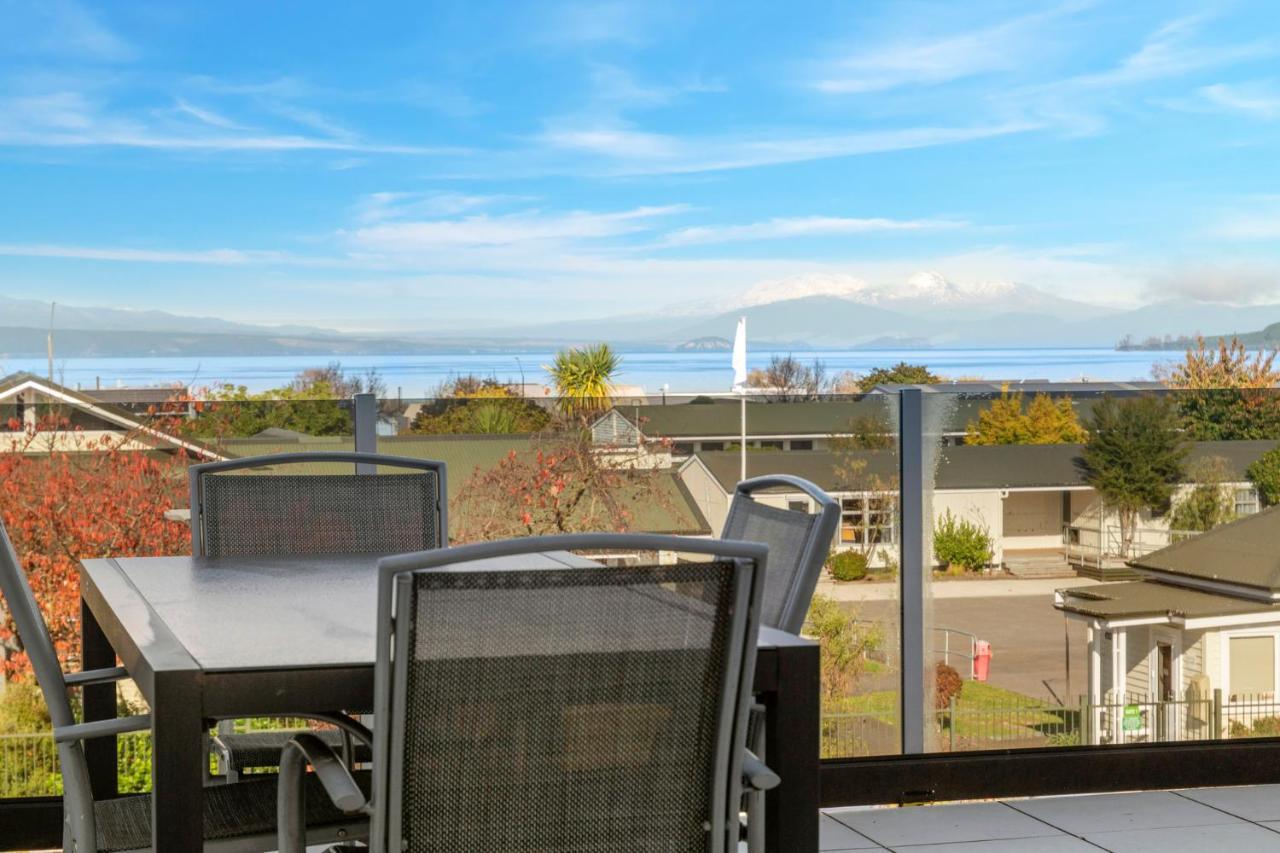 Lakeview Luxury - Taupo Holiday Apartment ภายนอก รูปภาพ