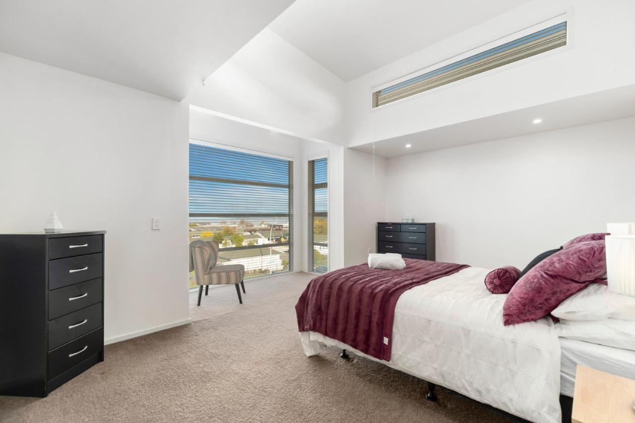 Lakeview Luxury - Taupo Holiday Apartment ภายนอก รูปภาพ