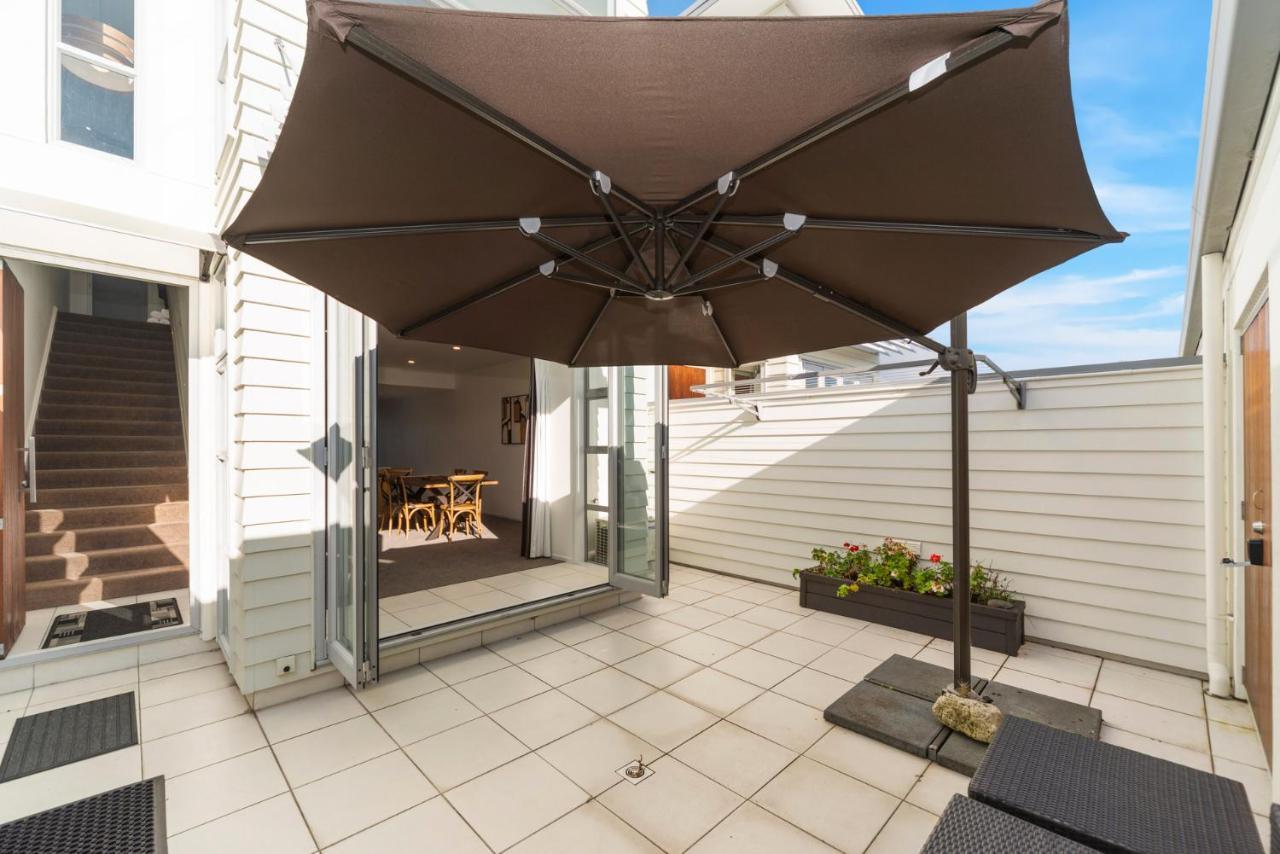 Lakeview Luxury - Taupo Holiday Apartment ภายนอก รูปภาพ