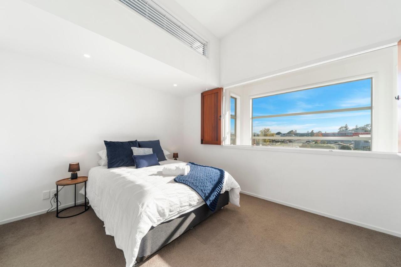 Lakeview Luxury - Taupo Holiday Apartment ภายนอก รูปภาพ